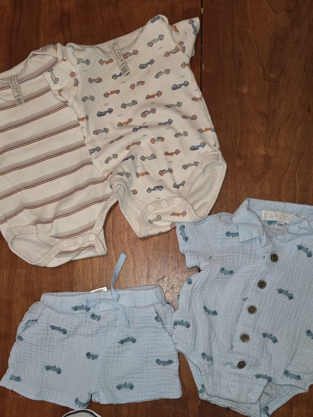 Rachel Zoe Light Blue Set & Chickpea Organic Cream Car-Print Baby Onesies